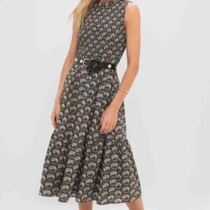 Chic Floral Patterned Midi Dress